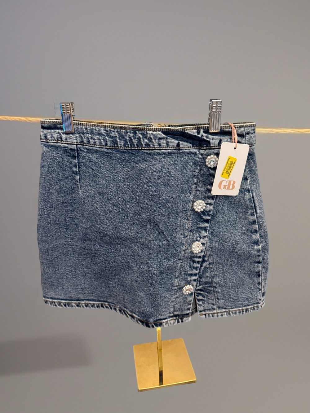 NWT - GIANNI BINI Denim Pearl Button Skirt